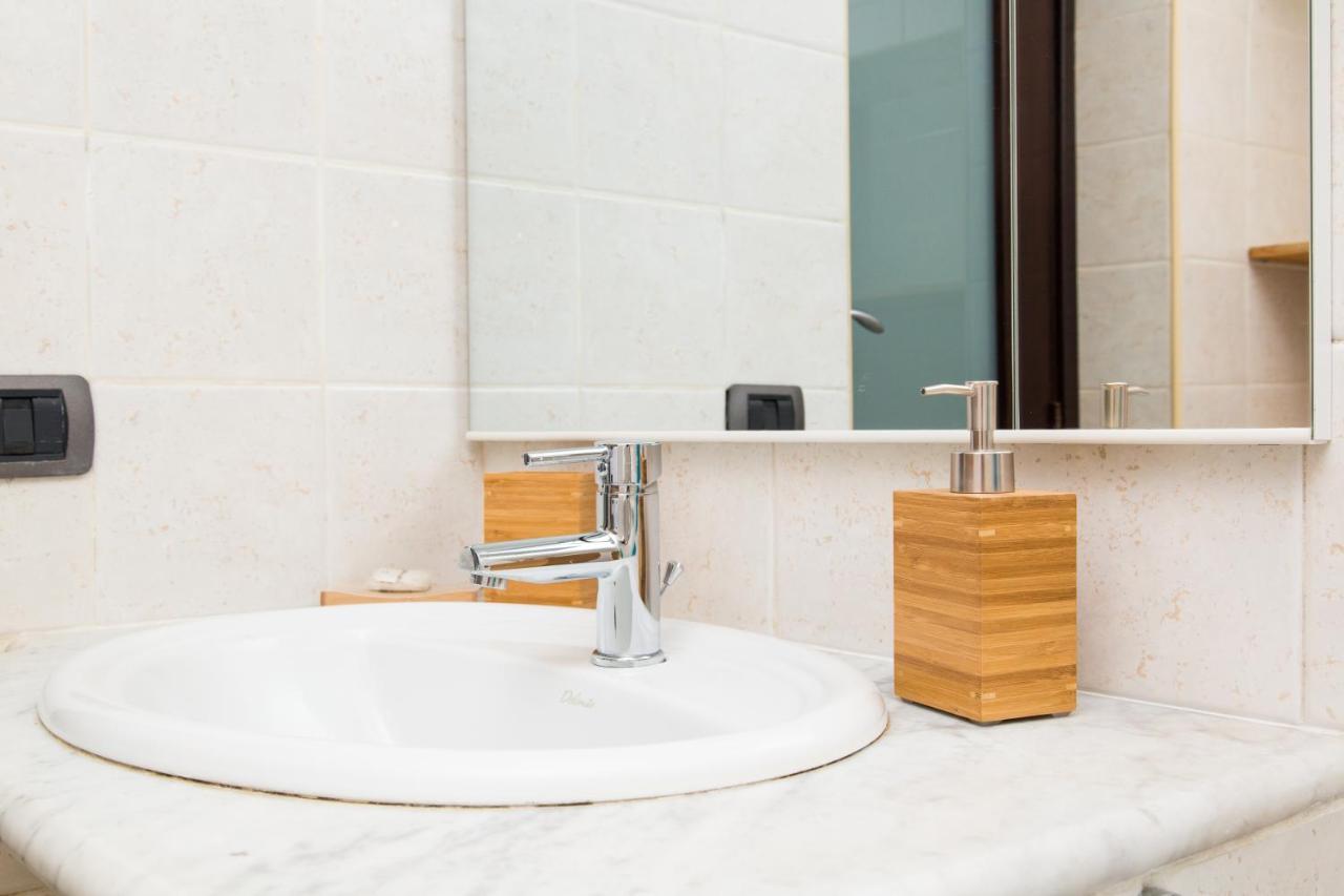 Cuore Di Spaccanapoli Apartment ภายนอก รูปภาพ